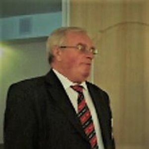 Анатолий Шутов